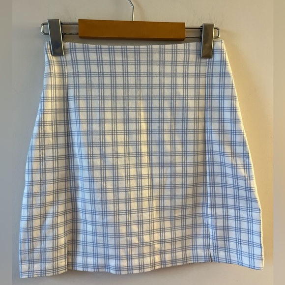 Brandy Melville Plaid Mini Skirt - Picture 1 of 8